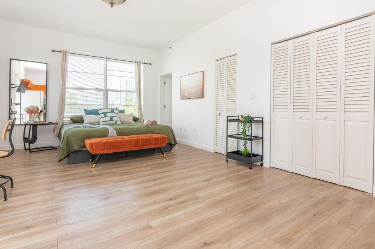 Home Miami Downtown With Balcony - 5 Minutes From Wynwood & Port - Art District Near Beach Екстер'єр фото